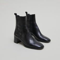 Gathered ankle boots black