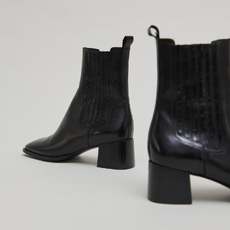 Gathered ankle boots black