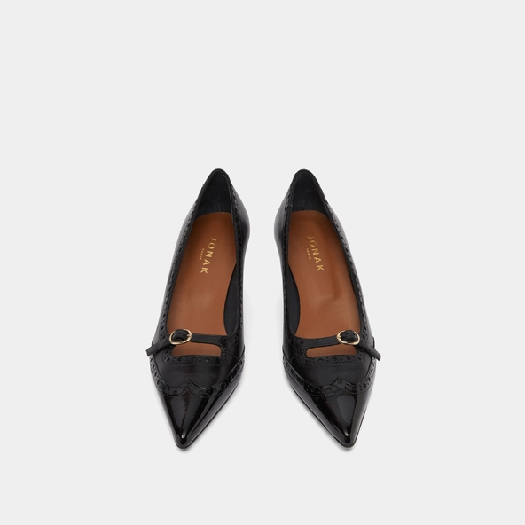 Strappy pumps with perforated details in black patent and black leather | DALTA