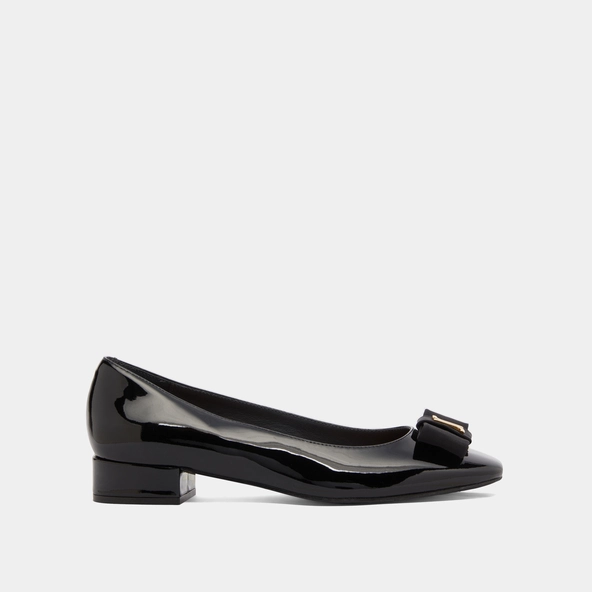 Ballet flats with bow and monogram in black patent | DAMIA