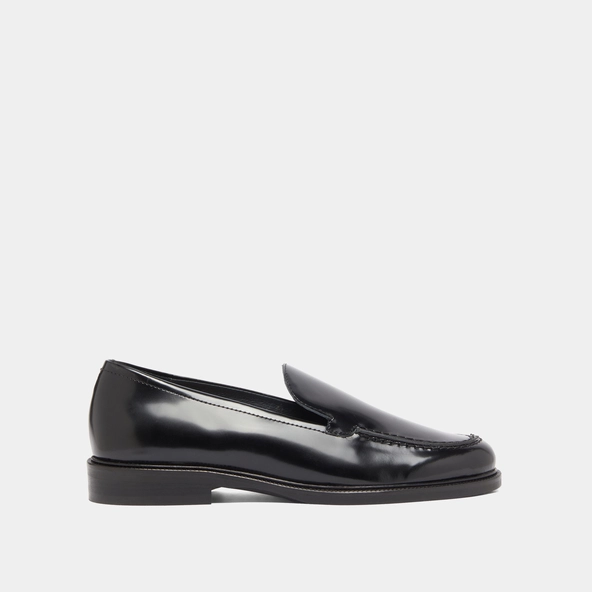 Round-toed loafers in black glazed leather | DIRNO