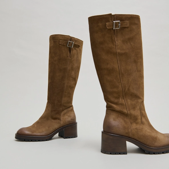 Boots with notched soles in taupe suede | CECILIEN