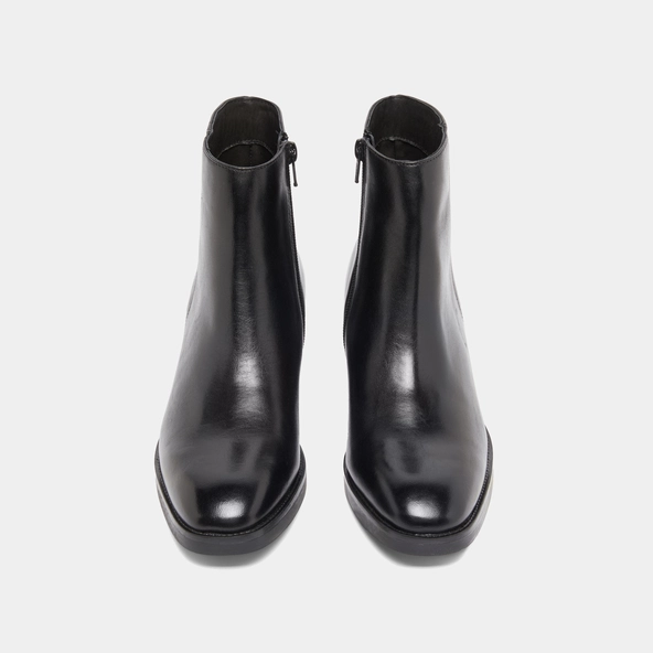 Lowboots with elastics in black leather | GAB