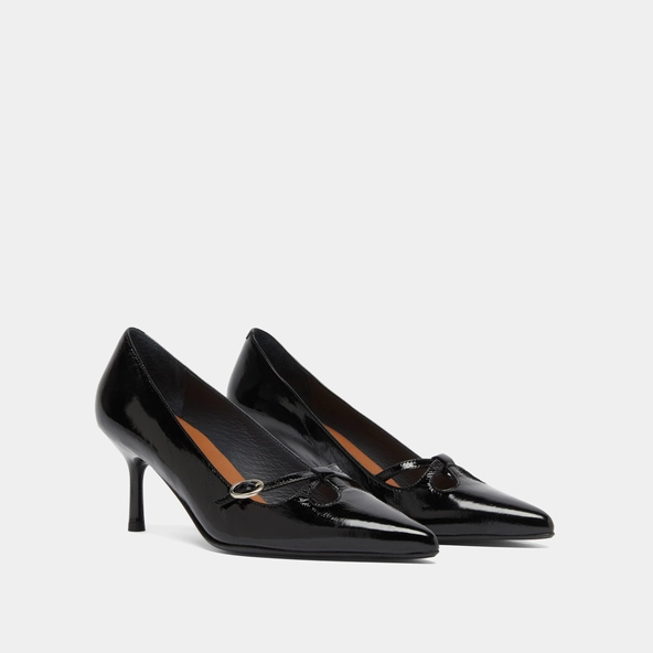 Cross-strap pumps in black shiny leather | DOUCHKA