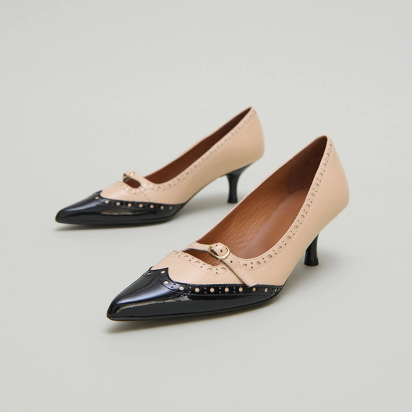 Pumps with straps and perforated details in black patent and beige leather | DALTA