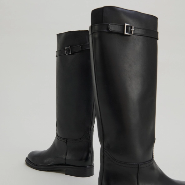 High boots in black leather | ROMANE