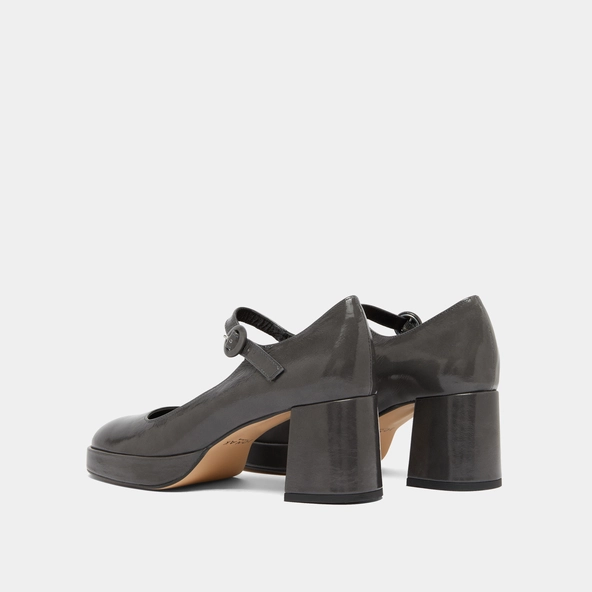 Mary Janes with unique heels and straps in gray shiny leather | VUELO