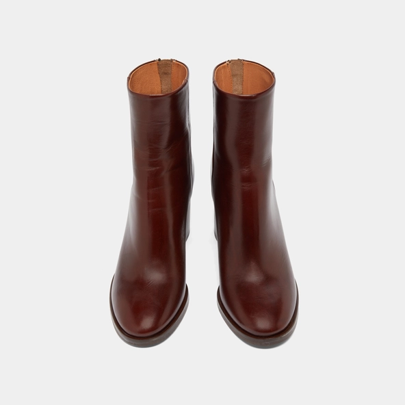 Ankle boots with heels in brown patinated leather | DEEP