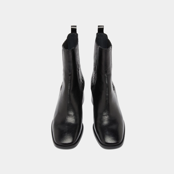 Gathered ankle boots in black leather | DINGO