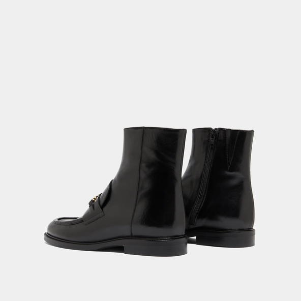 Lowboots with gold bits in black leather | DIVOK