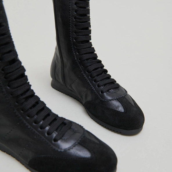 High lace-up sneakers in black suede and black leather | DOUBONE