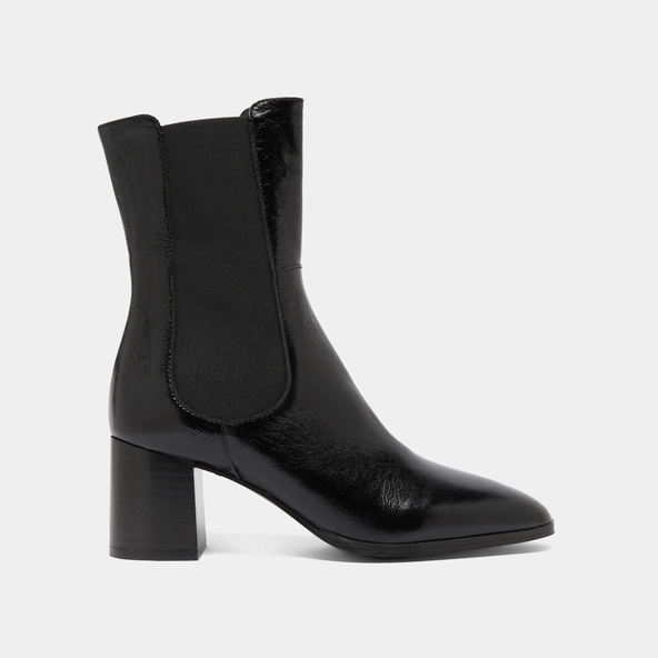 Ankle boots with elastics in black shiny leather | DUCHA