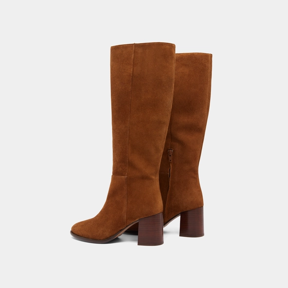 Heeled boots with rounded toes in cognac suede | DILIA
