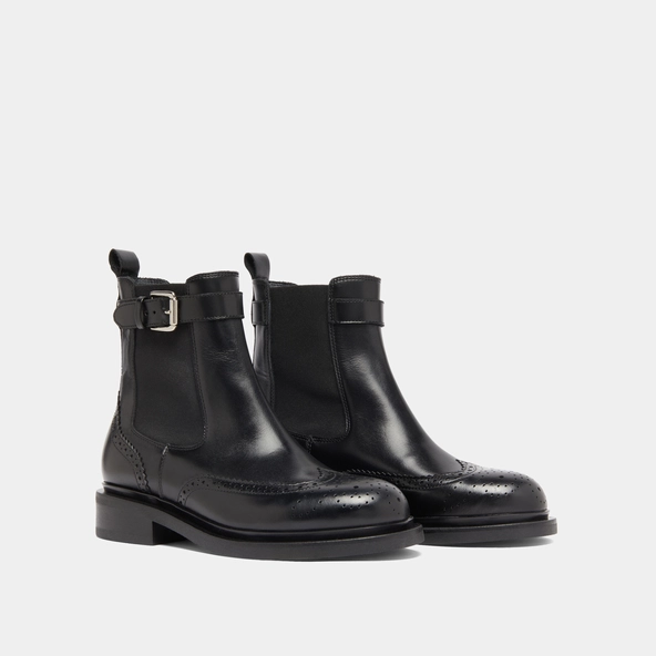 Lowboots with buckles in black leather | DOUBY