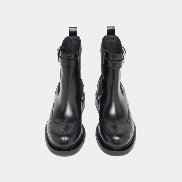Lowboots with buckles in black leather | DOUBY