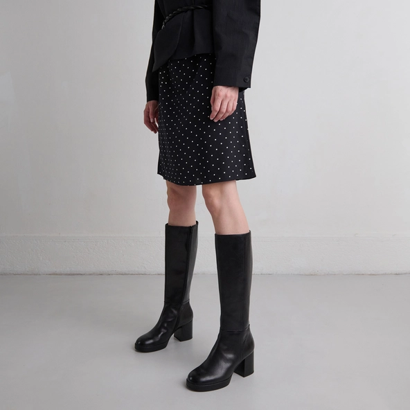 Heeled boots in black leather | ANELIA