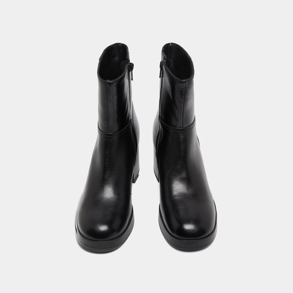 Ankle boots with flare heels in black leather | ANELLE