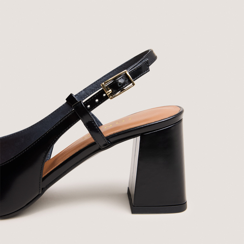 Heeled slingbacks black