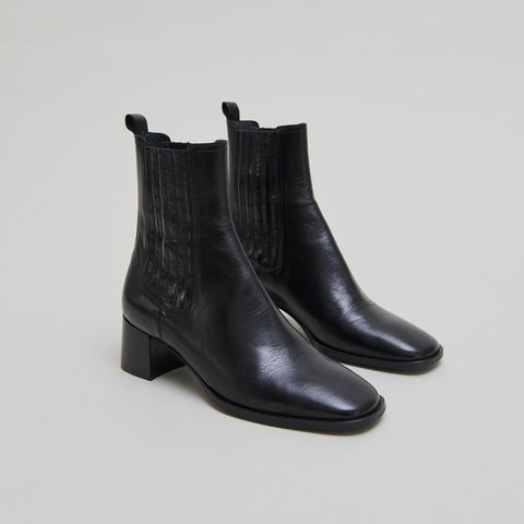 Gathered ankle boots black