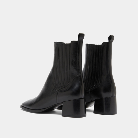 Gathered ankle boots black