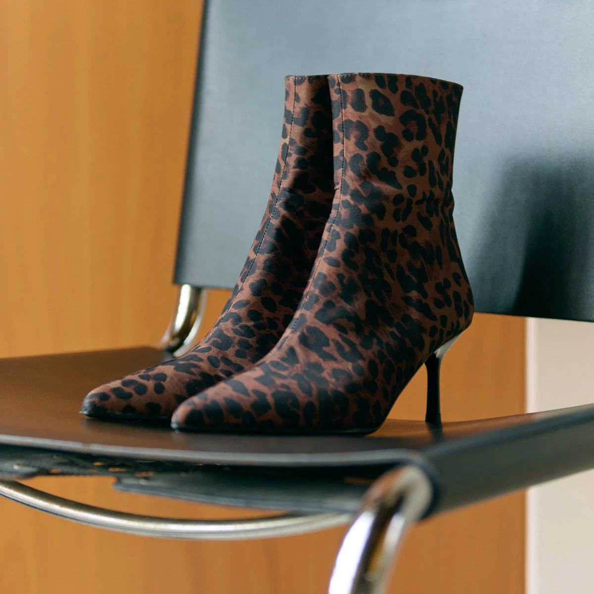 Ankle boots with pointed toes in leopard print | DIEM