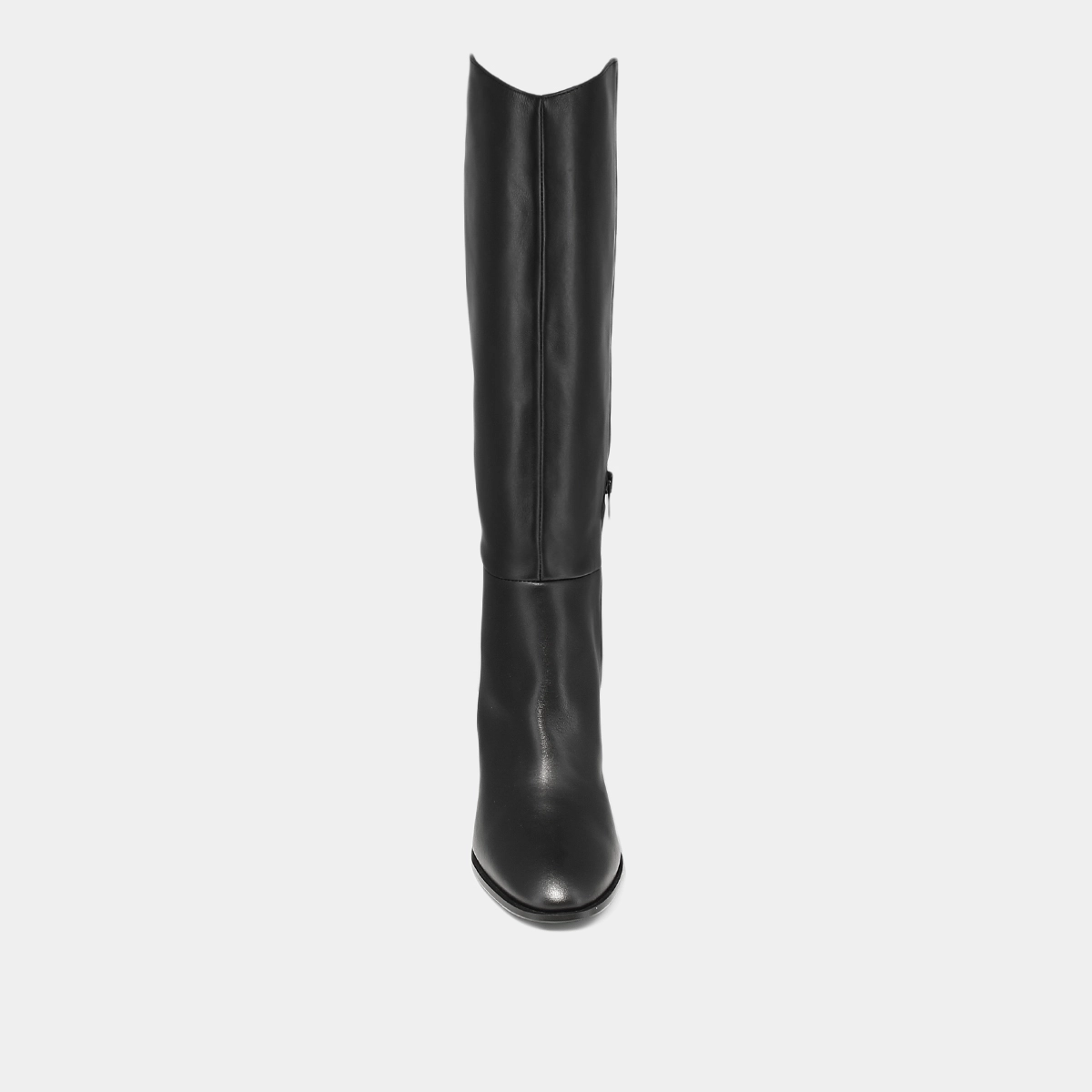High boots with pointed toes in black leather | NESSA