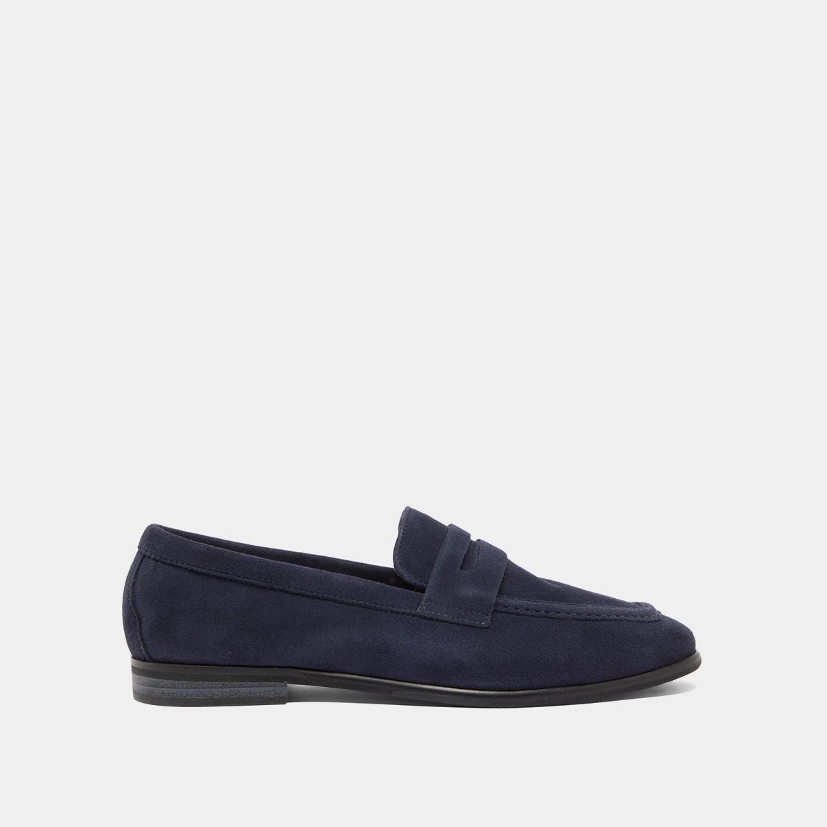 Loafers with flat heels and rounded toes in navy velvet | ACA