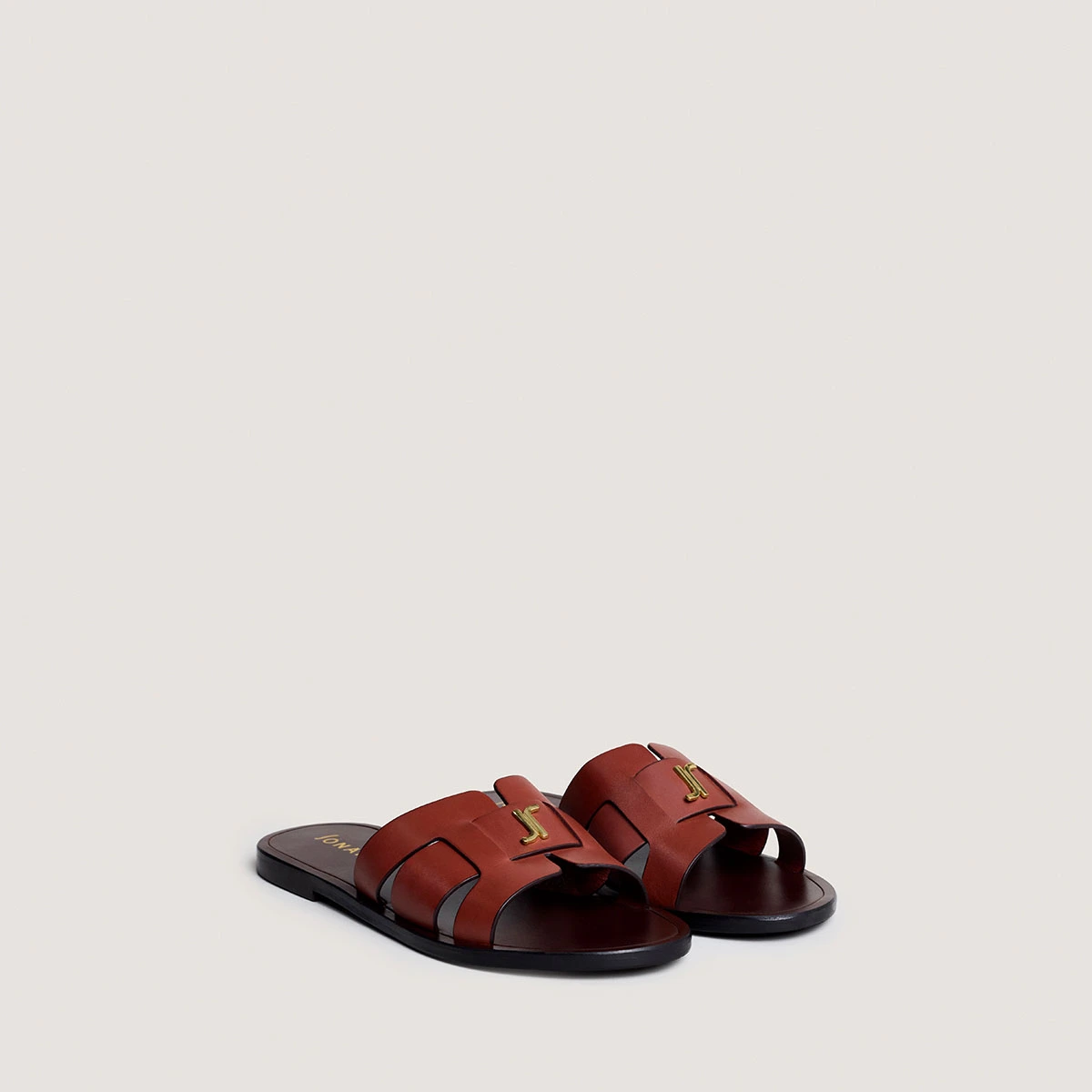 Sandals with monogram in cognac leather | WEIL