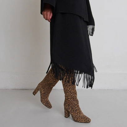 Boots with heels and pointed toes in leopard print velvet | RETHINK