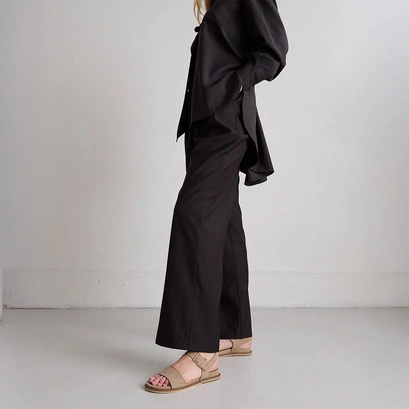 Strappy sandals with open toe in beige velvet | acco