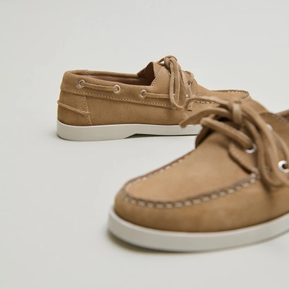 Derbies with thick laces and topstitching in beige crust | ombeline