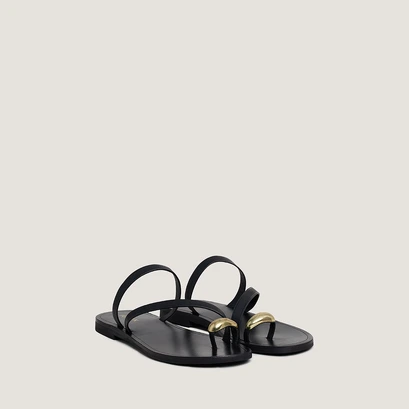 Sandals with slender straps and gold details in black leather | wife
