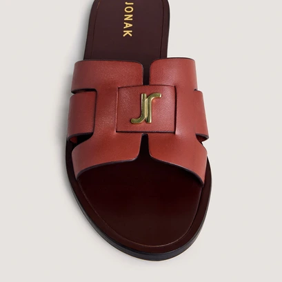 Sandals with monogram in cognac leather | weil