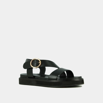 Wide-strap sandals in black leather | wash