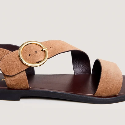 Sandals with wide straps and adjustable buckles in taupe crust | welbi