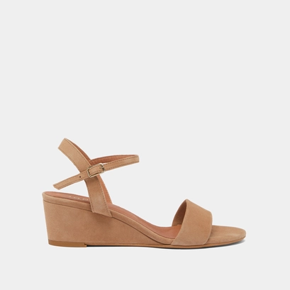 Wedge sandals camel