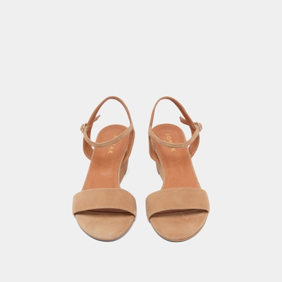 Wedge sandals camel