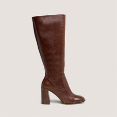 High boots with square toes brown