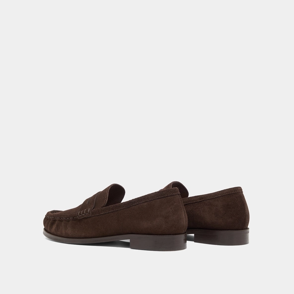 Round-toe loafers in dark brown suede | DELICE