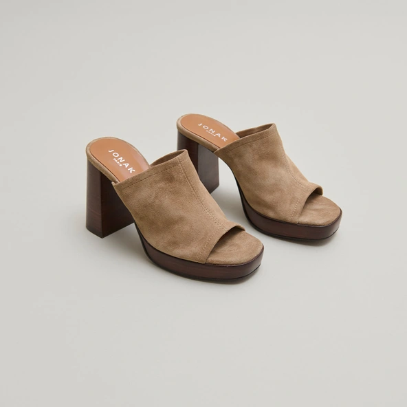 Heeled mules in taupe suede | BAYA