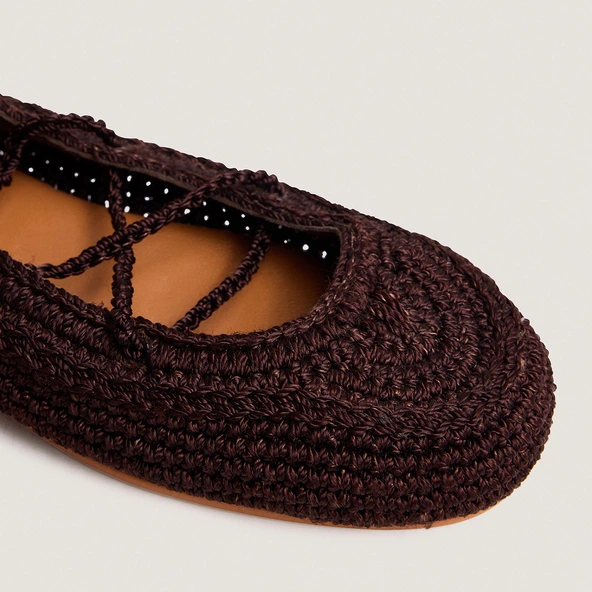 Ballet flats with laces in dark brown crochet | WETOV
