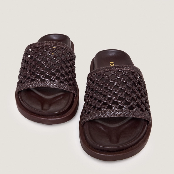 Openwork mules in dark brown leather | WOZART