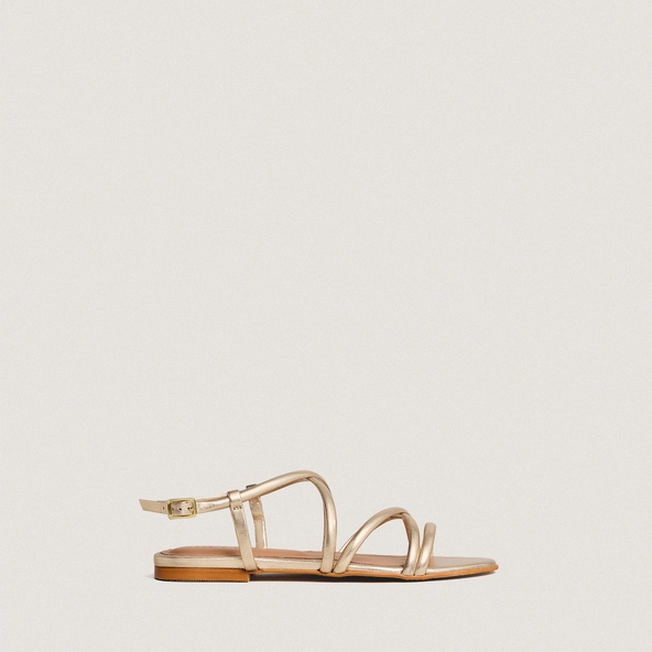 Plagettes with straps in gold metallic leather | WAPO