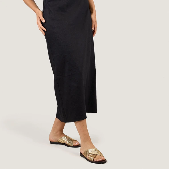 Plagettes with wide criss-cross straps in gold leather | WITCH