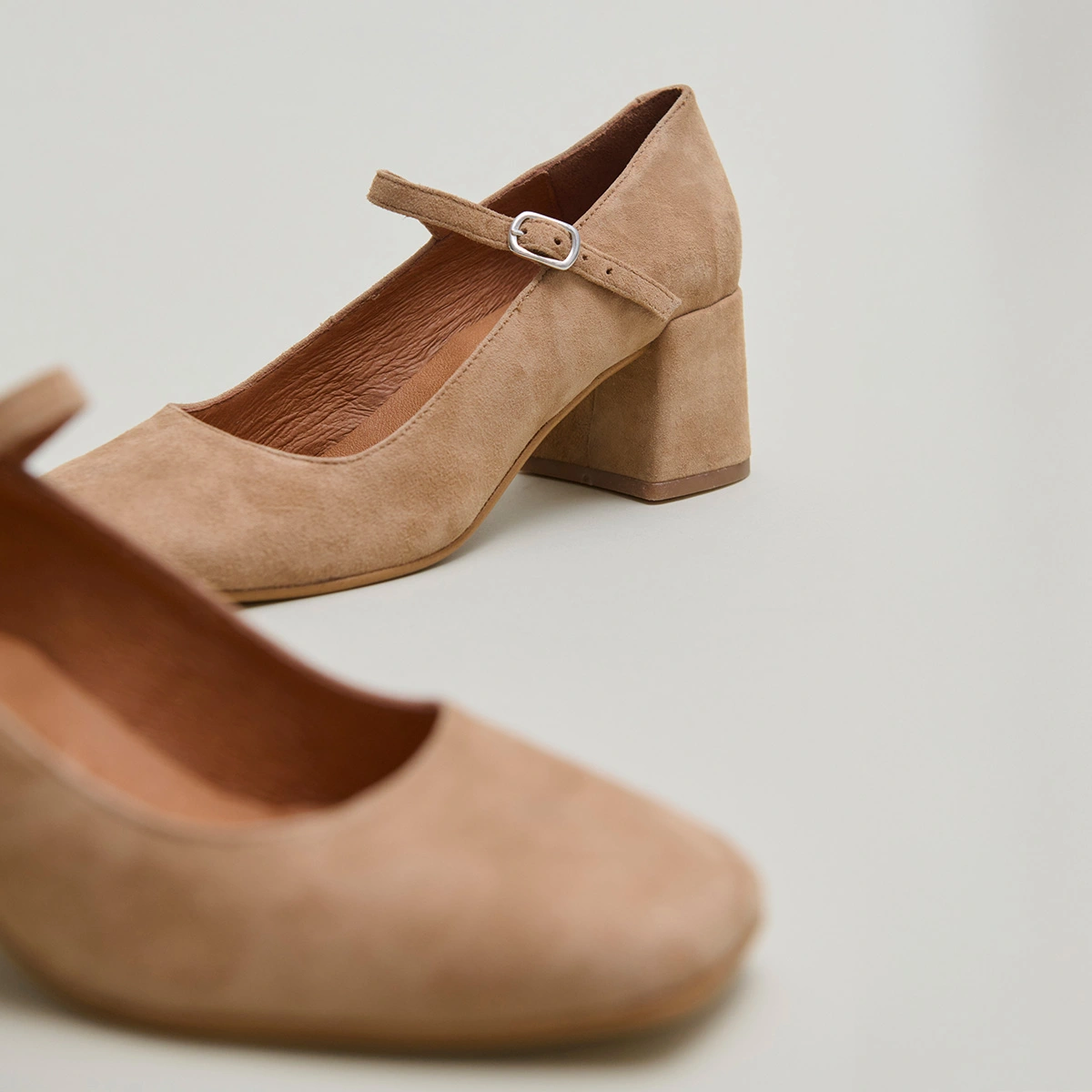 Square-heeled Mary Jane in camel velvet | ALIENOR