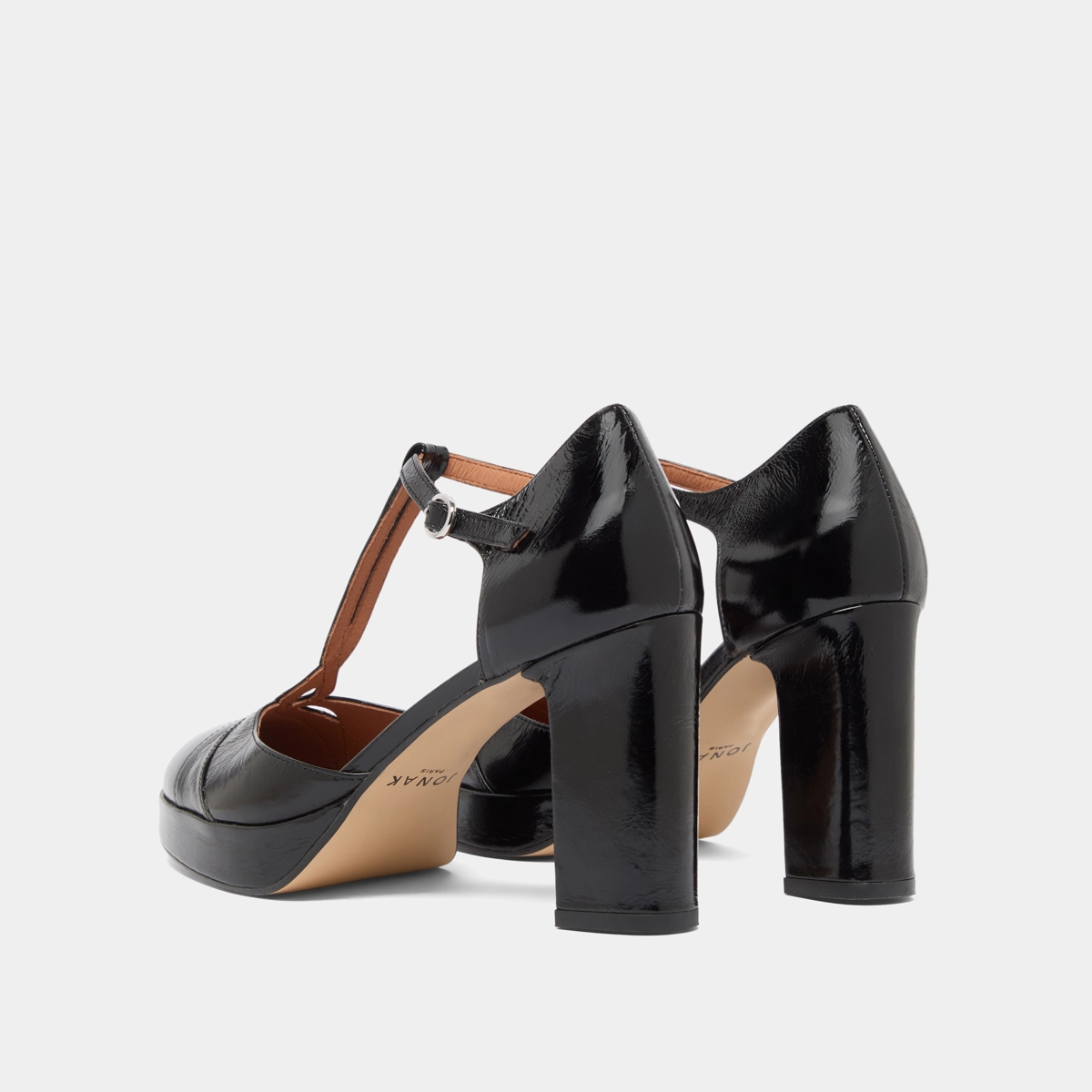 T-bar sandals with heels in black shiny leather | VOLO