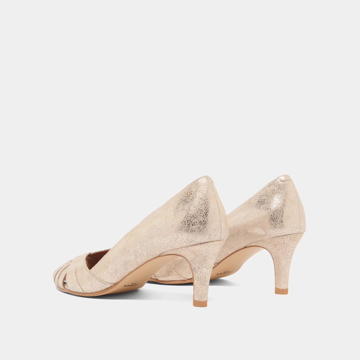 Low heeled pumps in platinum laminated velvet | DAMIENNE