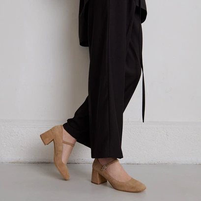 Square-heeled Mary Jane camel