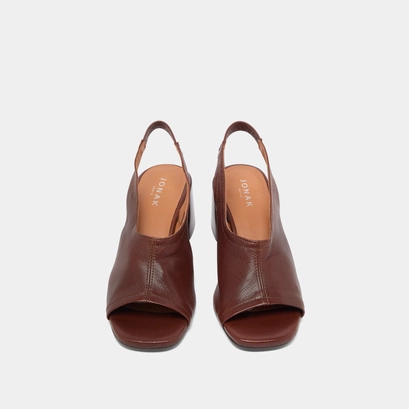 Open-toe sandals in brown leather | brownie