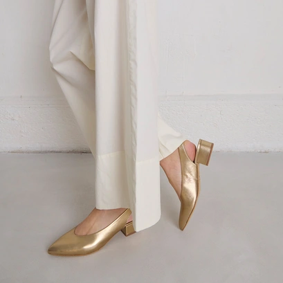 Slingbacks ballet flats in platinum metallic leather | VINCE